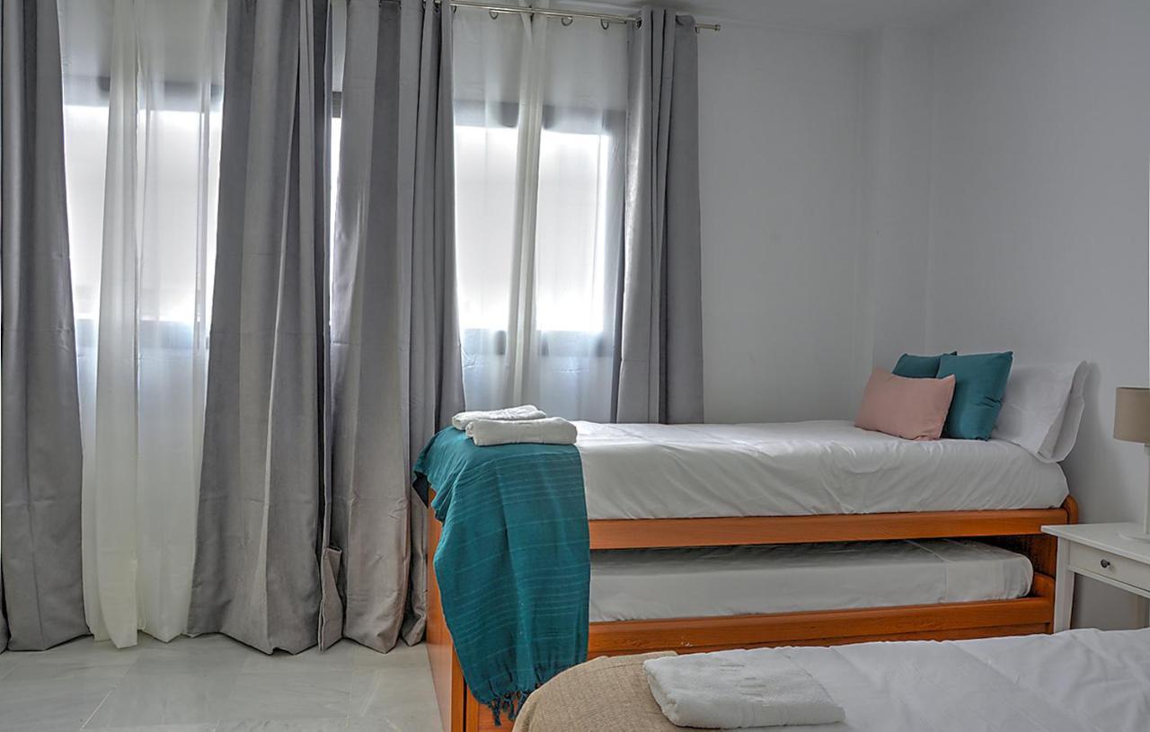 San Bernardo Family Apartment Sevilla Eksteriør billede