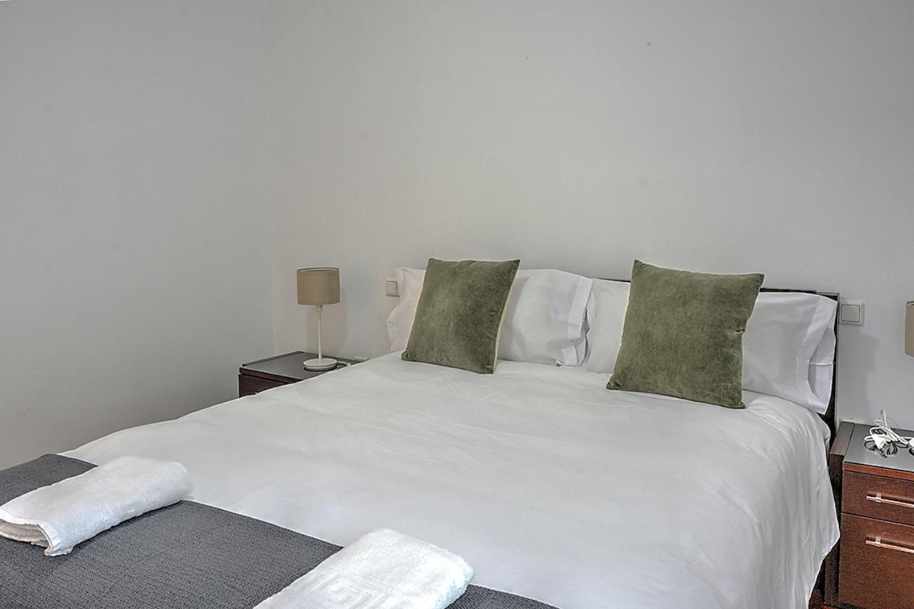 San Bernardo Family Apartment Sevilla Eksteriør billede
