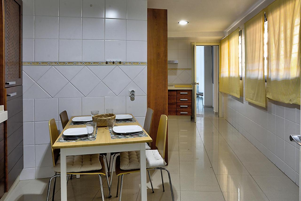 San Bernardo Family Apartment Sevilla Eksteriør billede