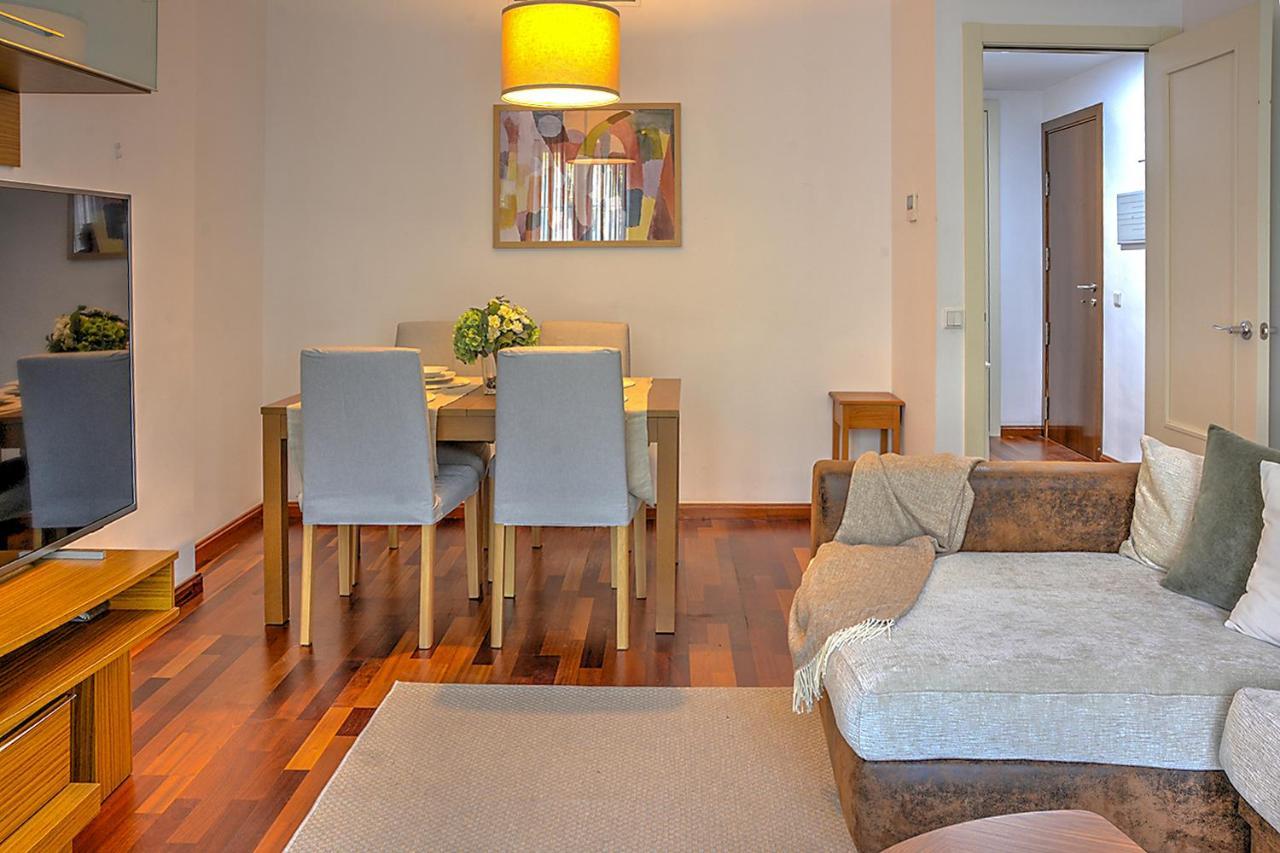 San Bernardo Family Apartment Sevilla Eksteriør billede